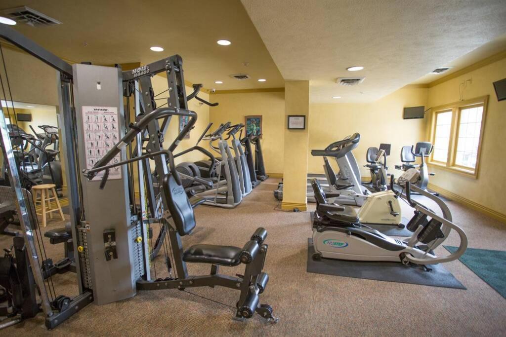 On Pointe Getaway برانسون المظهر الخارجي الصورة